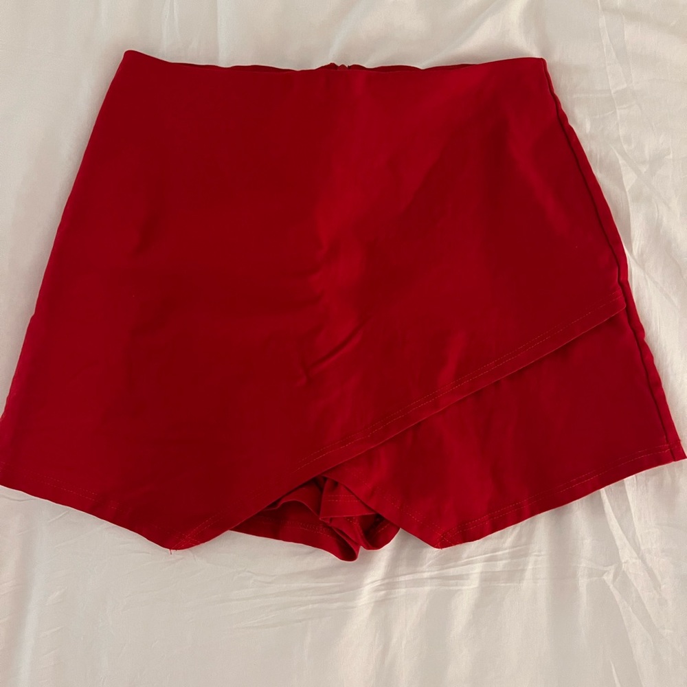 Skort with asymmetrical bottom